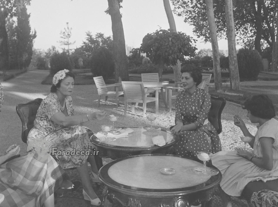 پذیرایی ثریا اسفندیاری از