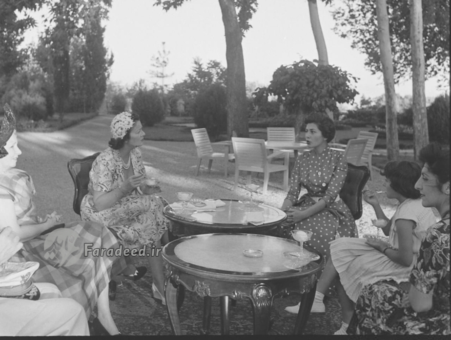 ثریا اسفندیاری و