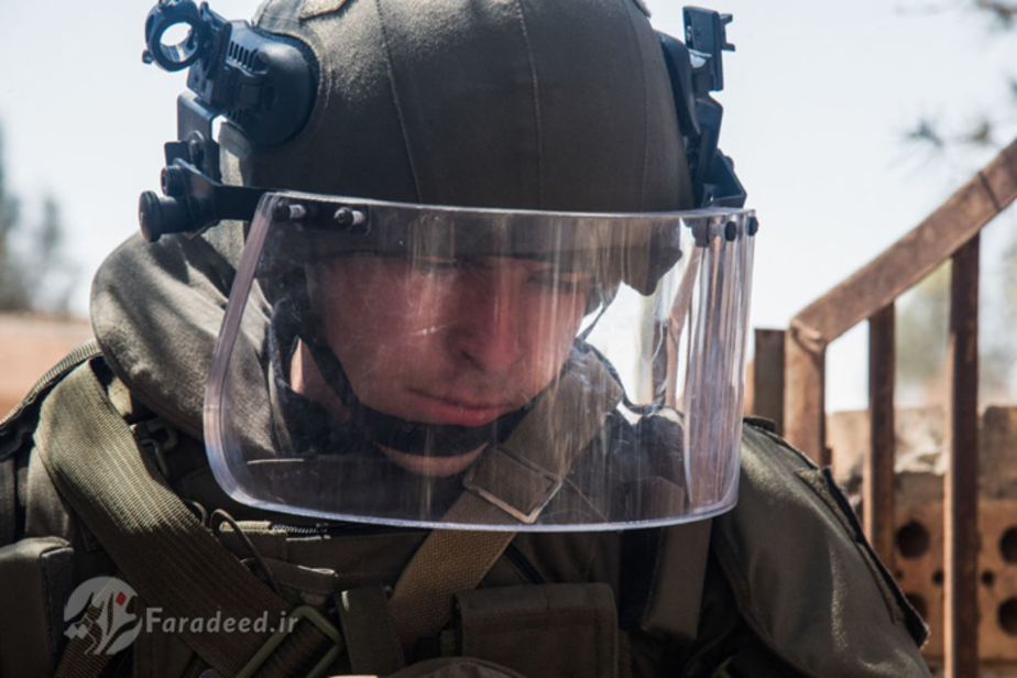 خنثی سازان مین روسیه قبل از خنثی سازی مین در «پالمیرا» سوریه 