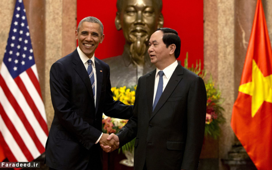 اوباما و رئیس جمهور ویتنام در کاخ ریاست جمهوری در هانوی