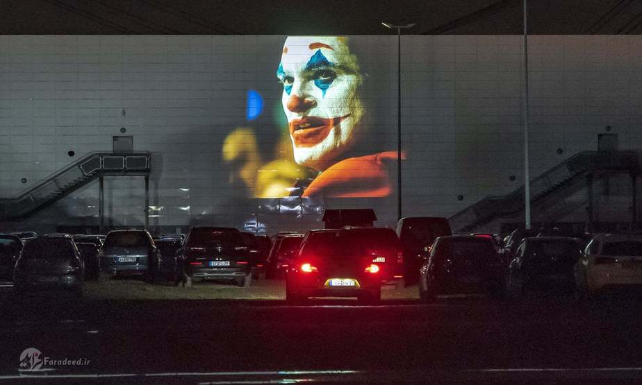 سینمایِ ماشین‌رو در مرکزِ نمایشگاهیِ اِفورت در آلمان که خیلی سریع سرهم‌بندی‌شده است عکاس: Action Press/Rex/Shutterstock 