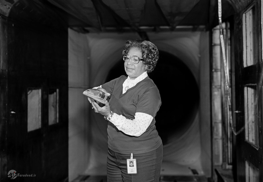 مری جکسون در آزمایشگاه هوانوردی لانگلی (1951)