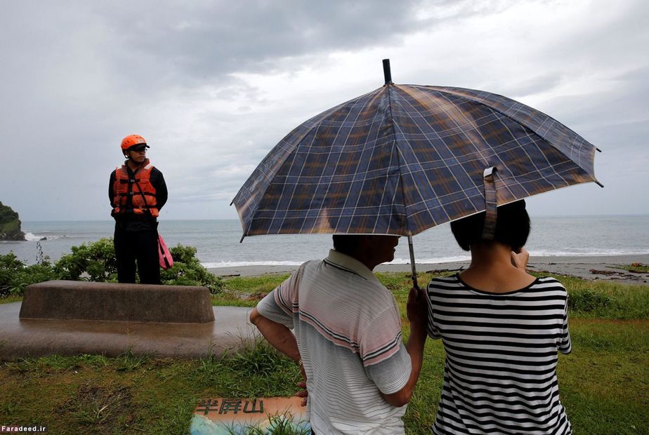 نگهبانی نگهبان ساحلی پس از گردباد؛ ییلان، تایوان