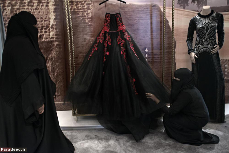 مزون لباس در مرکز خرید