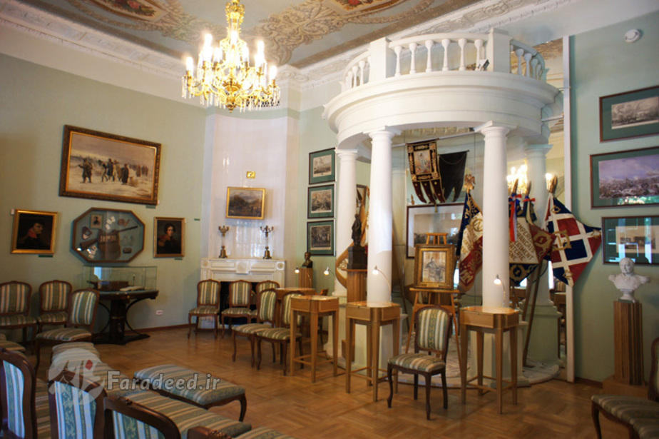 یکی از اتاق‌های طبقه اول