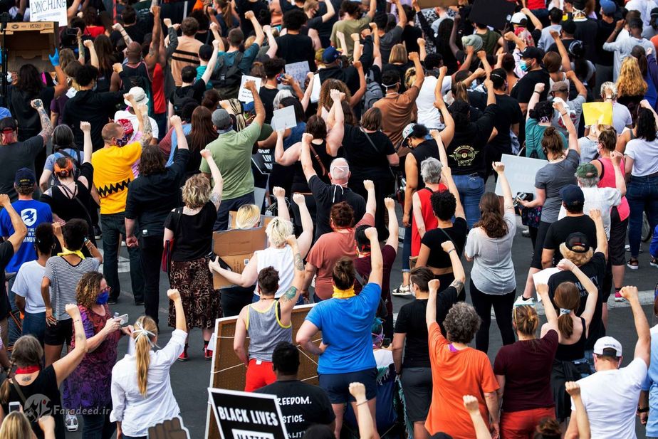 اعتراضاتِ عدالتخواهانه مردم به دنبالِ مرگِ جورج فلوید. عکاس: Carlos Gonzalez/Star Tribune/AP