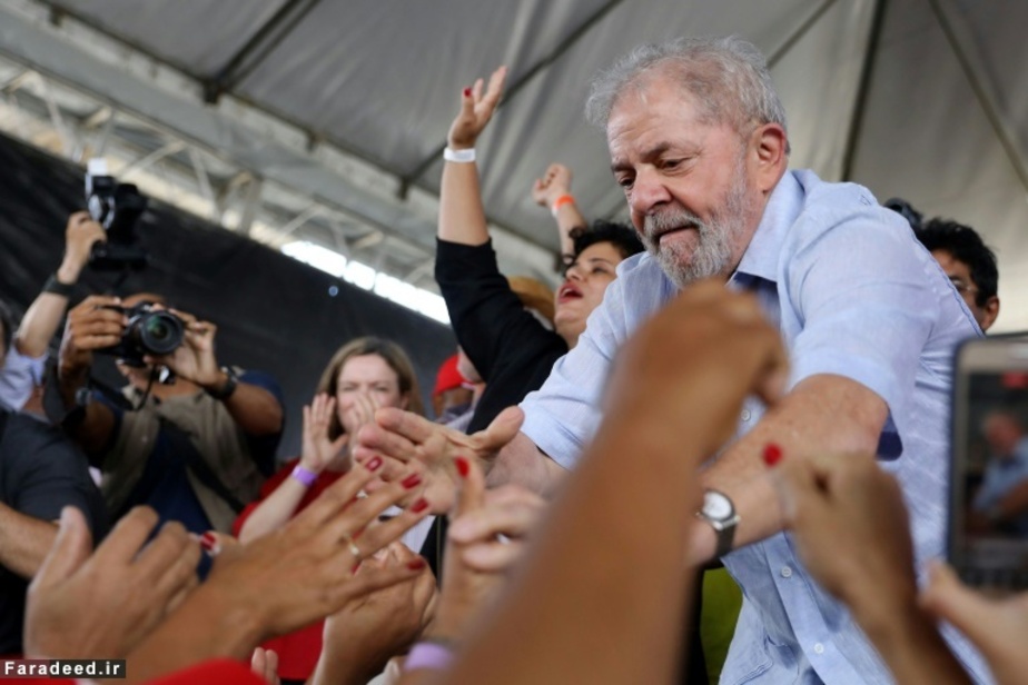 لوئیس ایناسیو لولا داسیلوا، رئیس جمهور سابق برزیل و طرفدارانش؛ باهیا