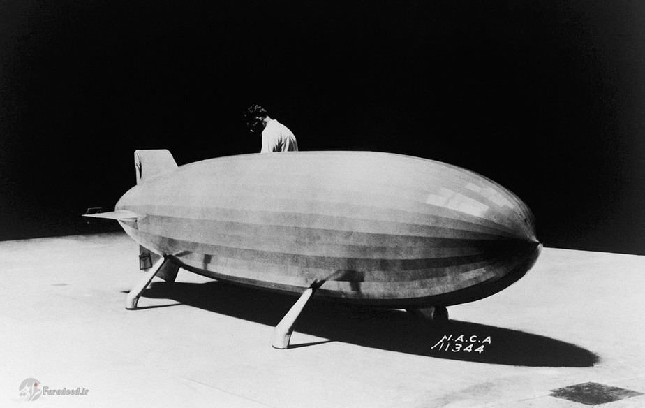 یک مدل 40 درجه ای از بالون دریایی U.S.S آکرون برای آزمایش آیرودینامیک؛ در یک صفحه ی مسطح در سال 1935