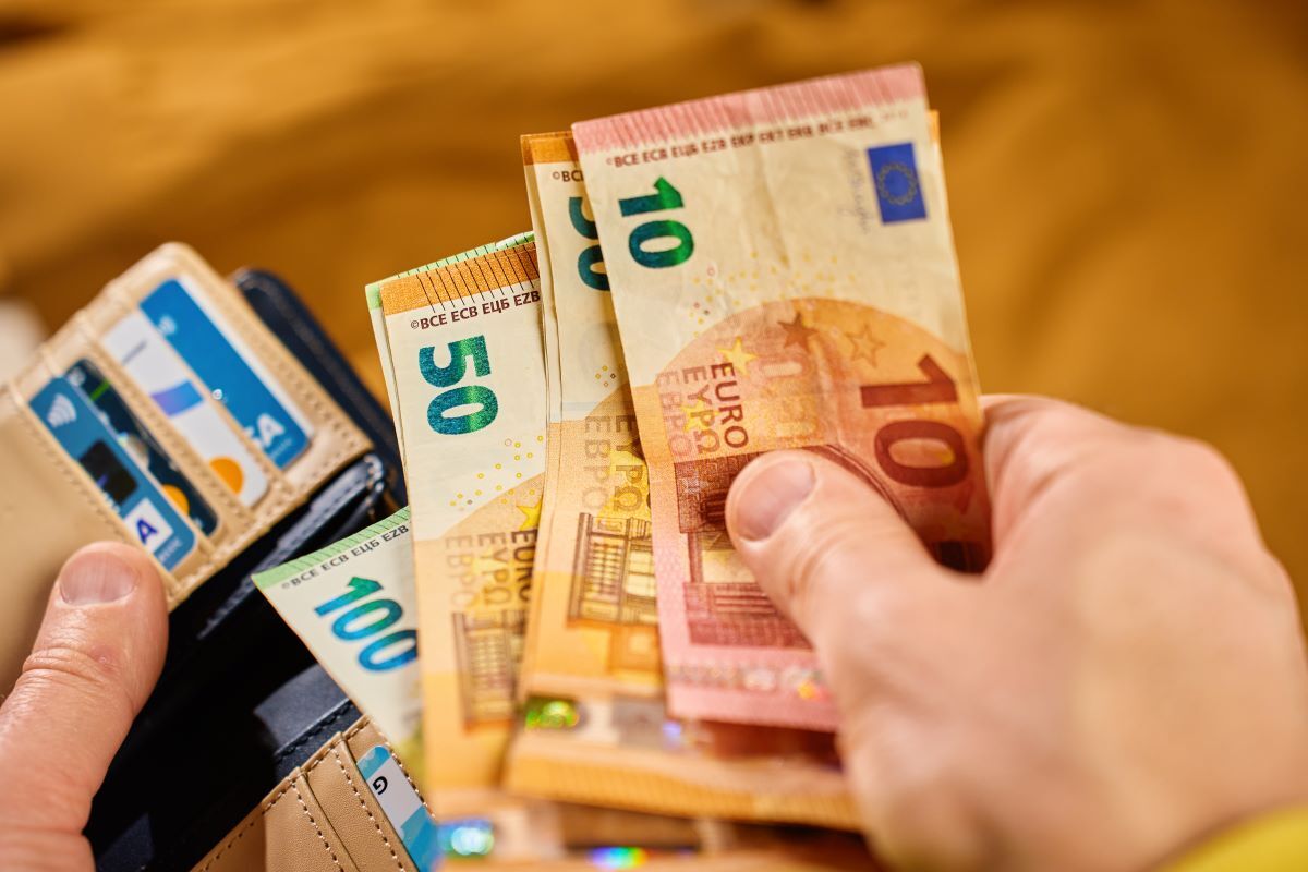 قیمت یورو امروز دوشنبه ۳۱ فروردین ۱۴۰۵